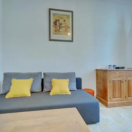 Apartment Upstays - Cosy Apartment - Quiet Place Cannes