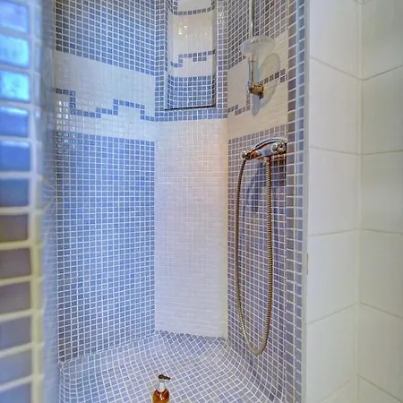 Immogroom - Cosy - Quiet Place - Provencal Style Apartment *