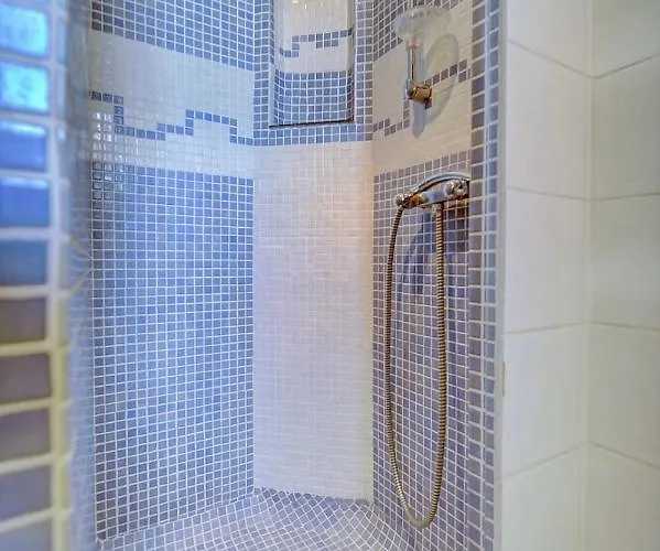 Immogroom - Cosy - Quiet Place - Provencal Style Apartament *